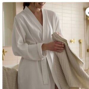 Set Parachute Terry Dot Bath Towels 100% Cotton Softly Textured Size 52” x 28”